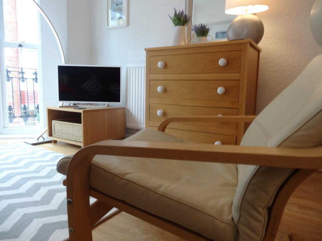 ברייטון Burlington Beach Apartments מראה חיצוני תמונה